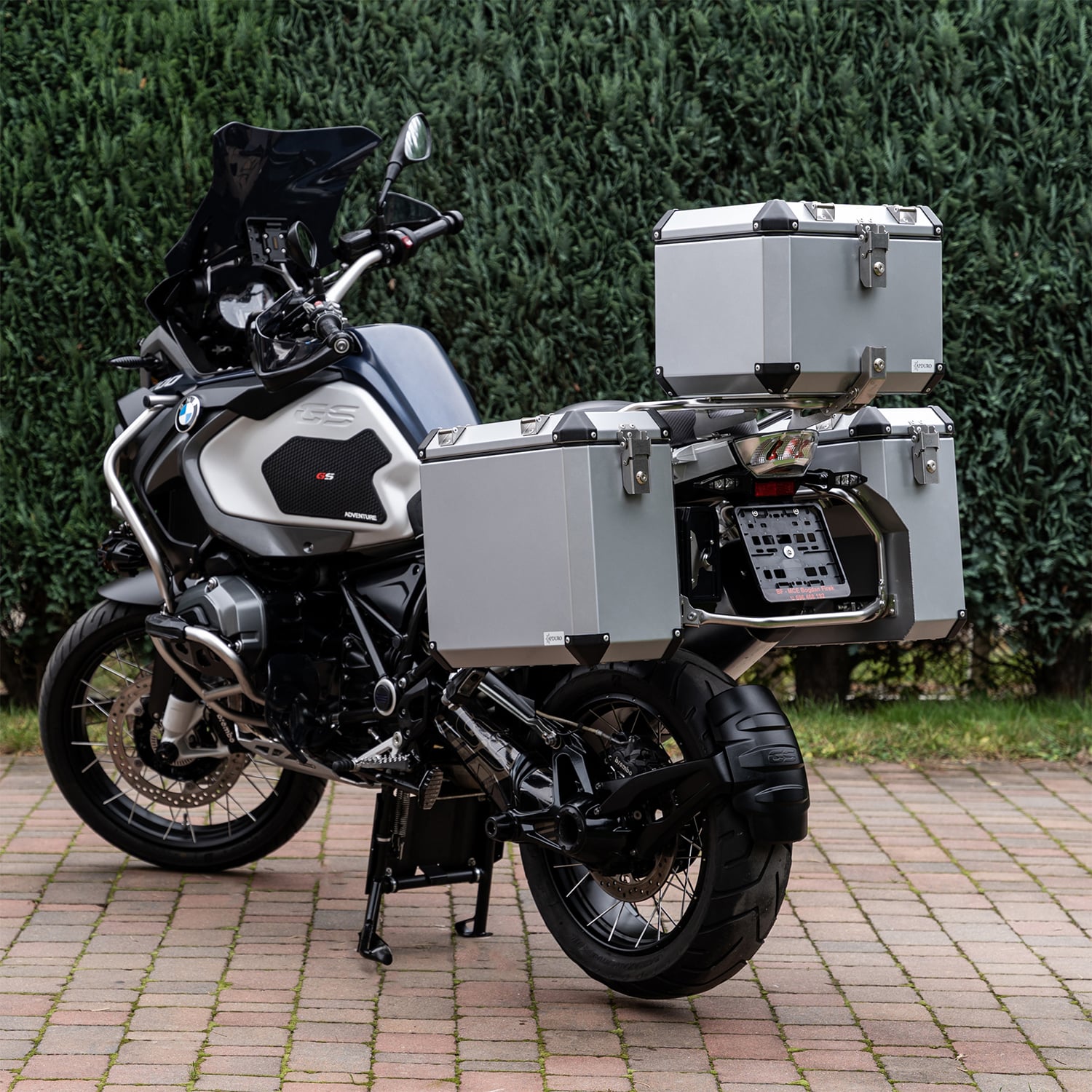apduro-panniers-silver-bmw-1250-gs-adv
