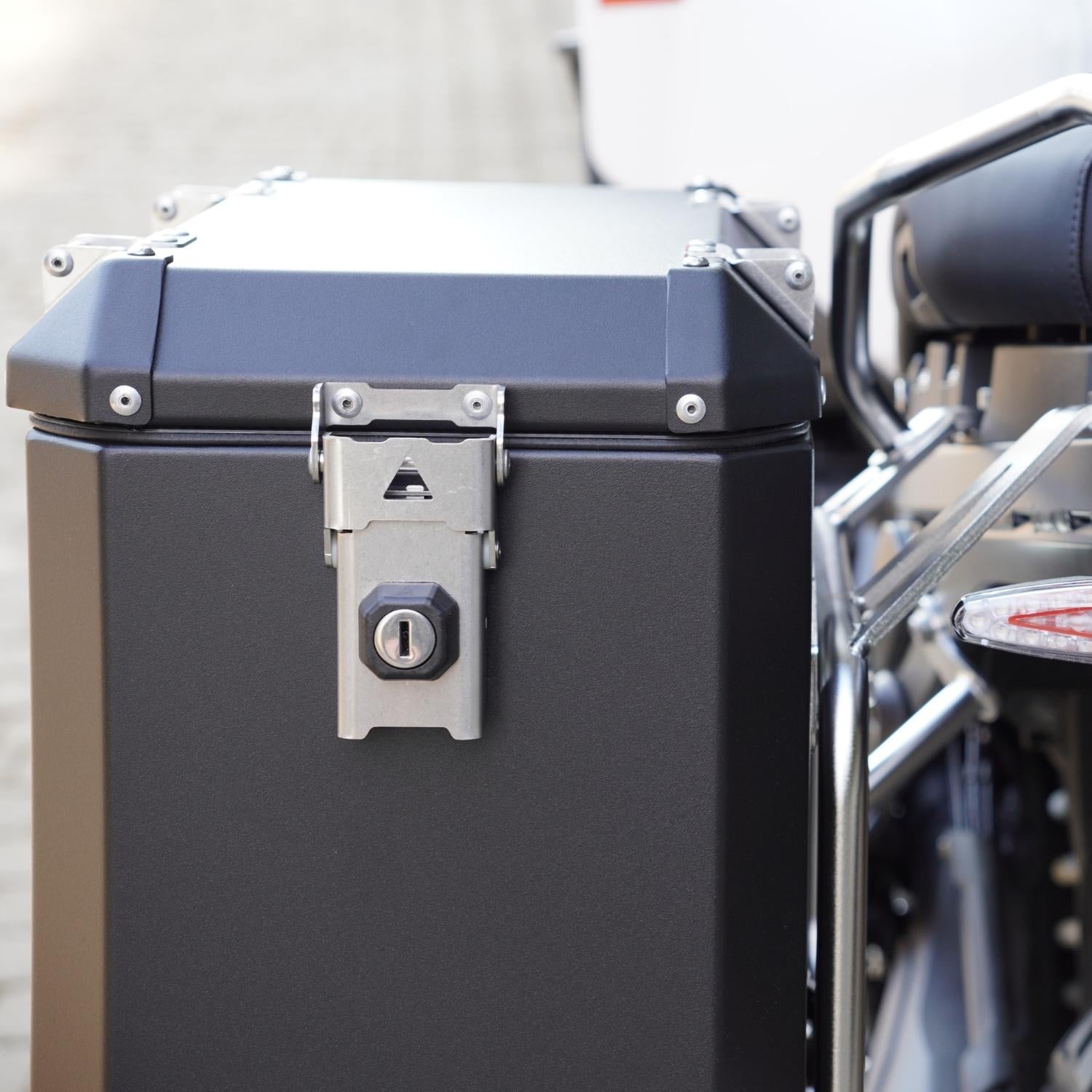 black-side-case-apduro-1300-gsa