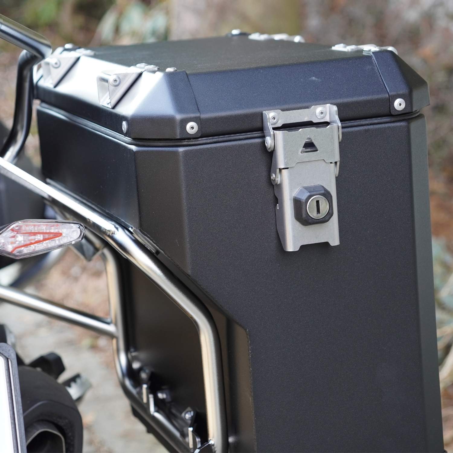 apduro-aluminium-panniers-1300-gs-adventure