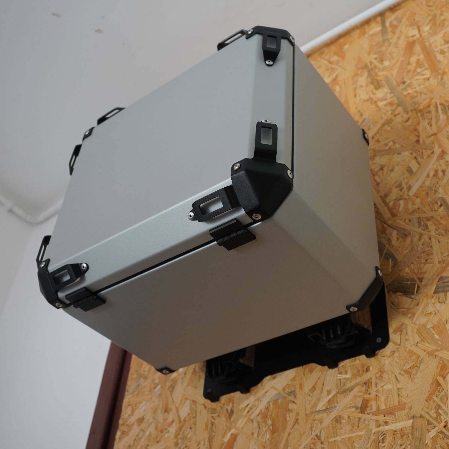 Wall Bracket for APDURO Zerorack™  Topcase & Luggage Plate