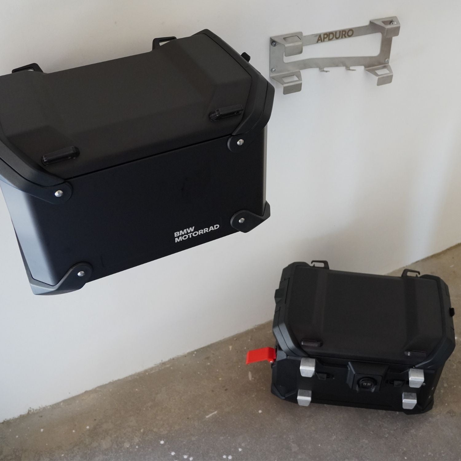 bmw-gs-1300-adventure-wall-bracket-for-original-panniers