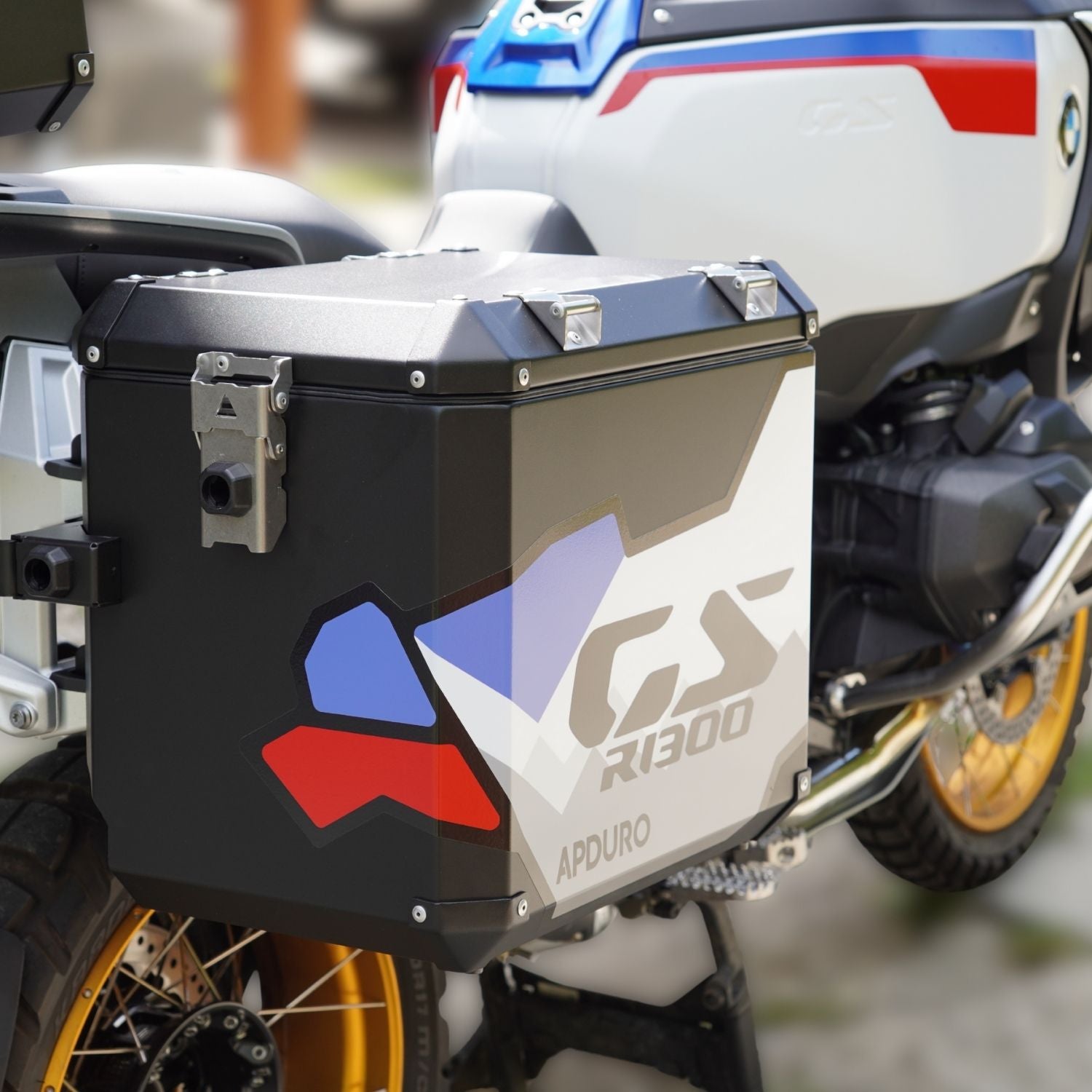 custom-stickers-apduro-cases-bmw-gs-1300-adventure