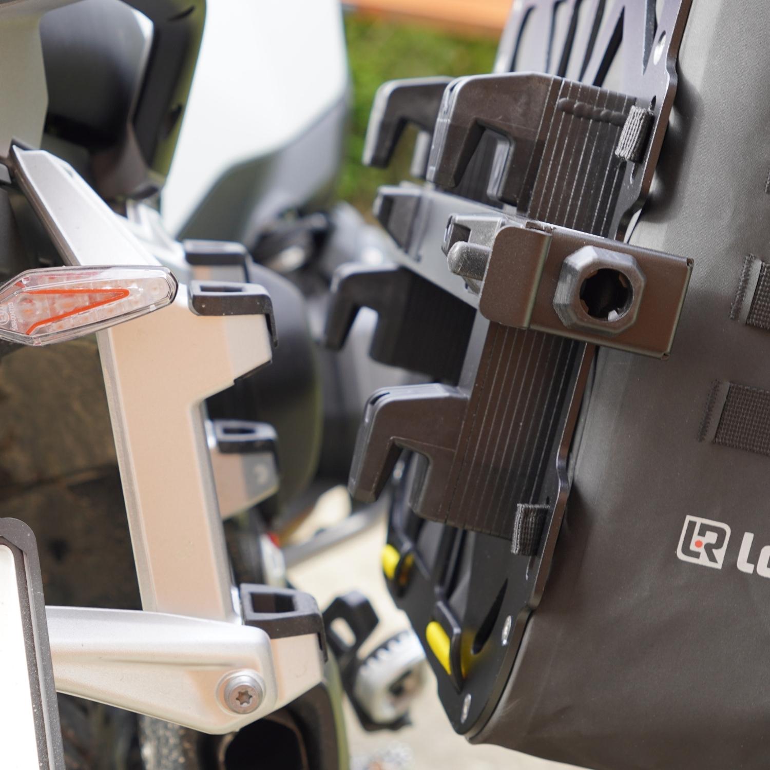 rackless-plate-v2-apduro-lonerider-panniers-1300-gs-adv