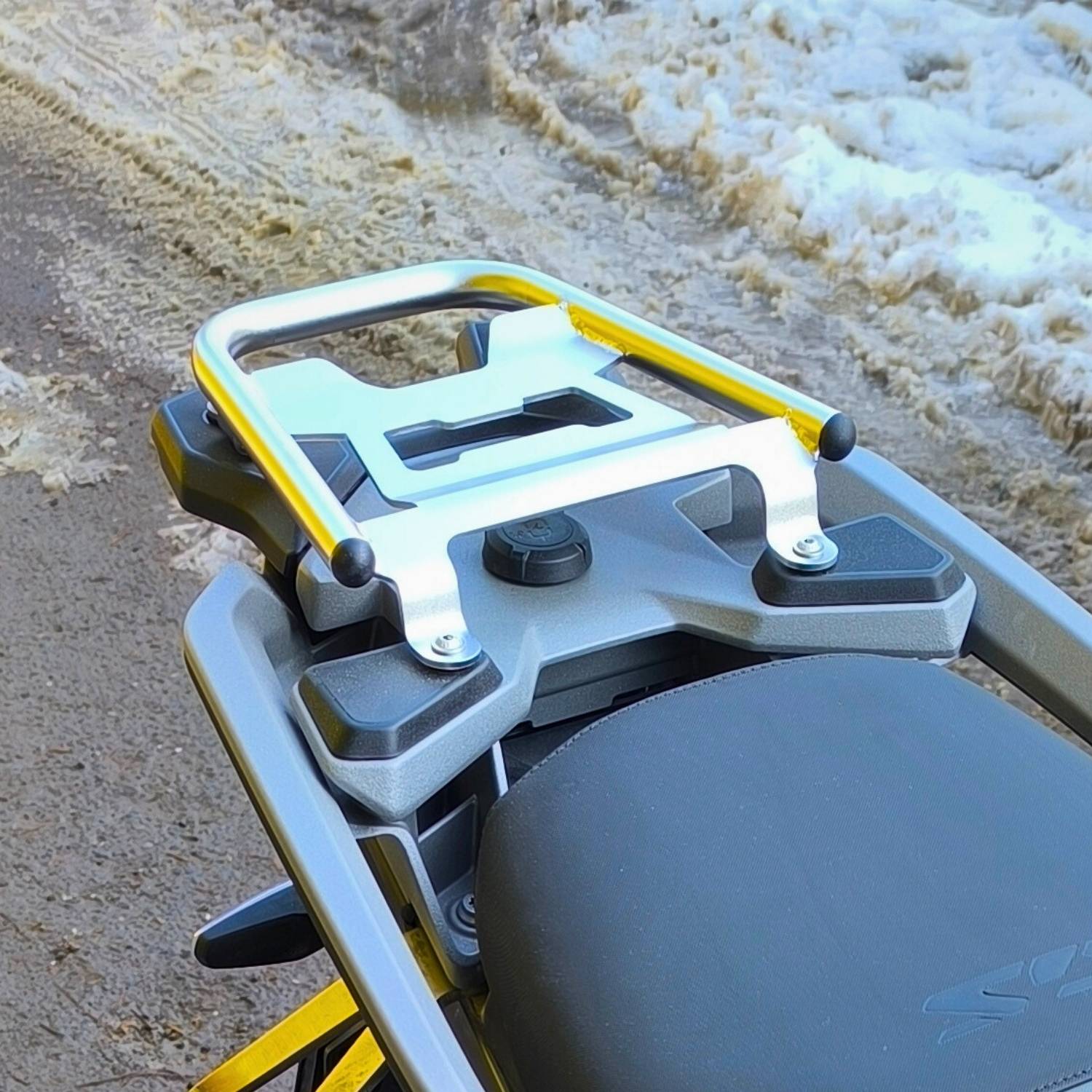 small-topcase-rack-1300-gsa-apduro-silver